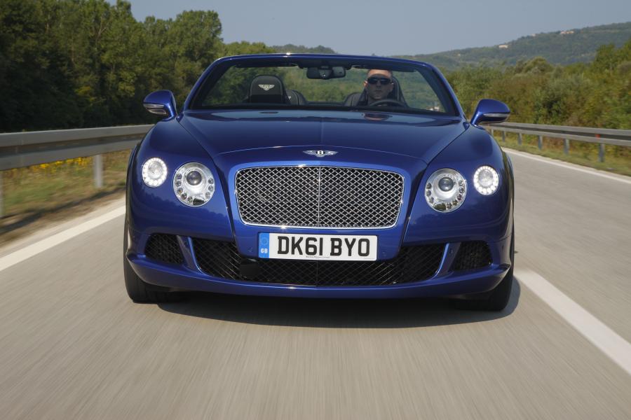  Bentley Continental GTC W12 2012 года  (фото 7 из 10)